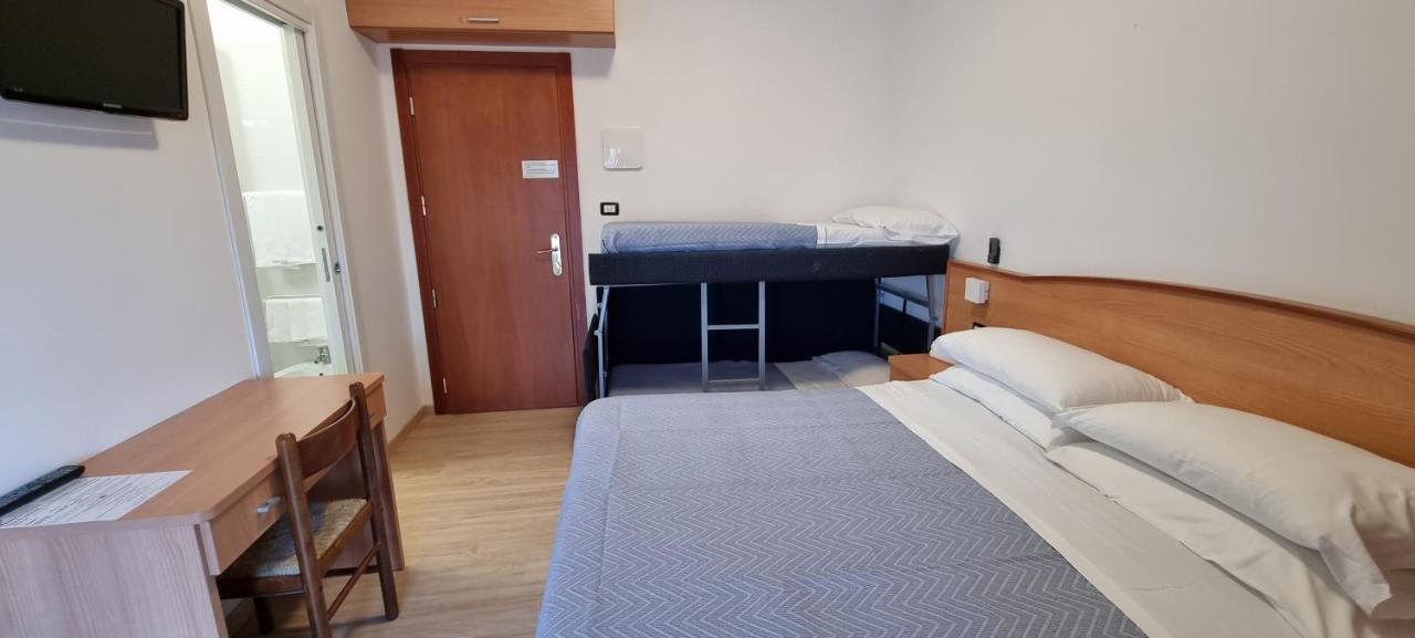 Hotel Mare Blu -- Boutique Pineto Bagian luar foto
