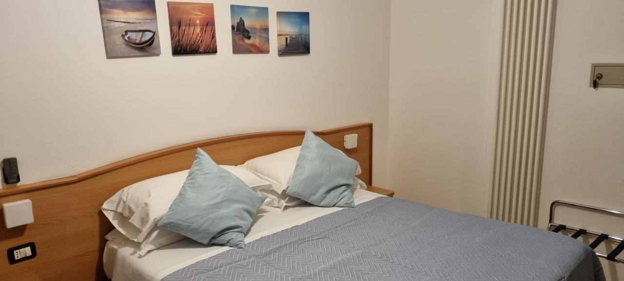Hotel Mare Blu -- Boutique Pineto Bagian luar foto