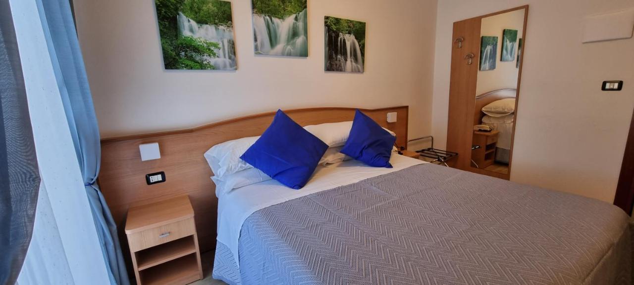Hotel Mare Blu -- Boutique Pineto Bagian luar foto