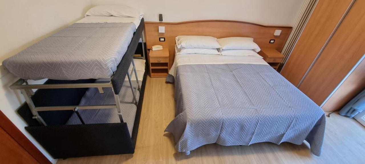 Hotel Mare Blu -- Boutique Pineto Bagian luar foto