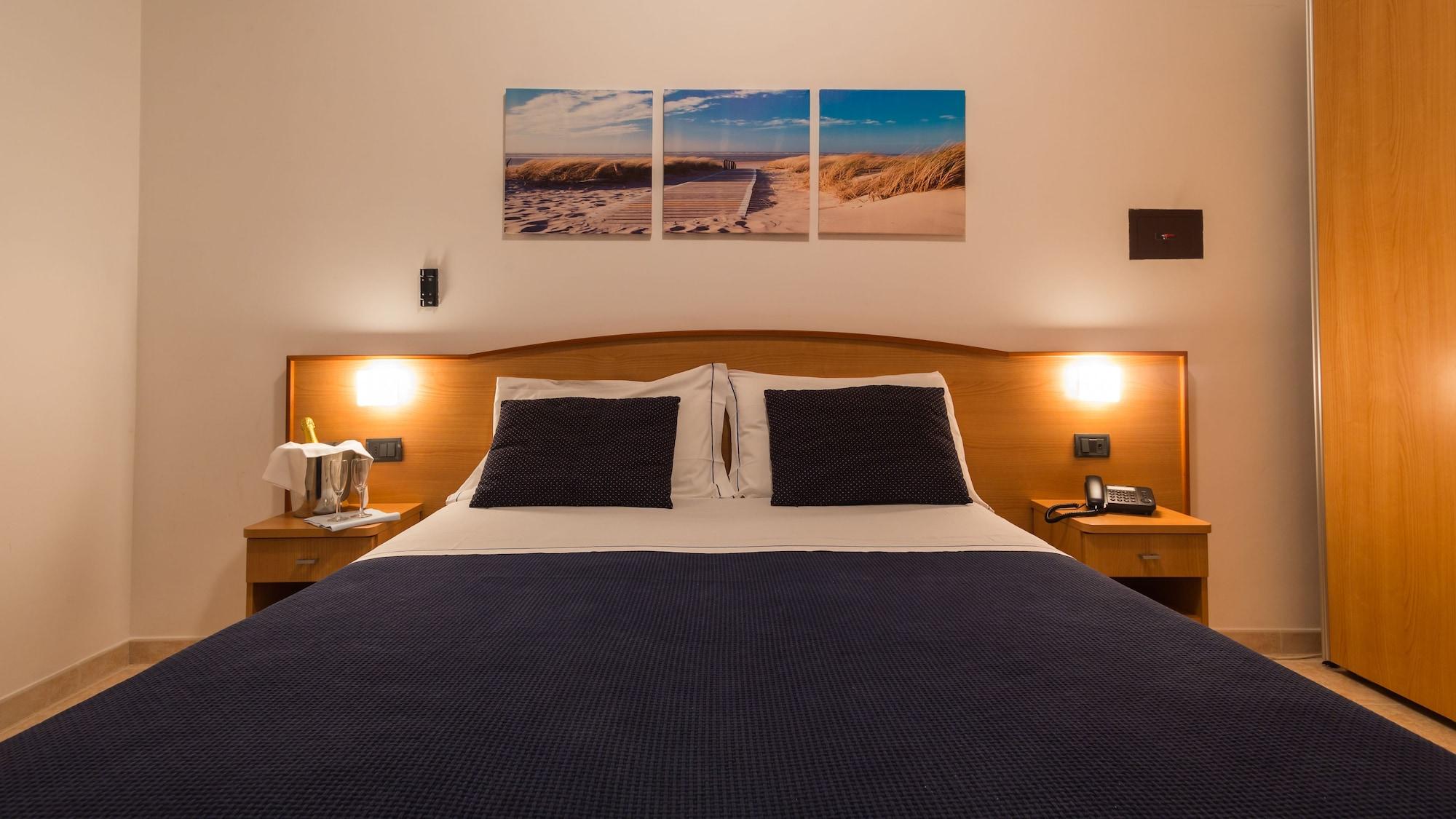 Hotel Mare Blu -- Boutique Pineto Bagian luar foto