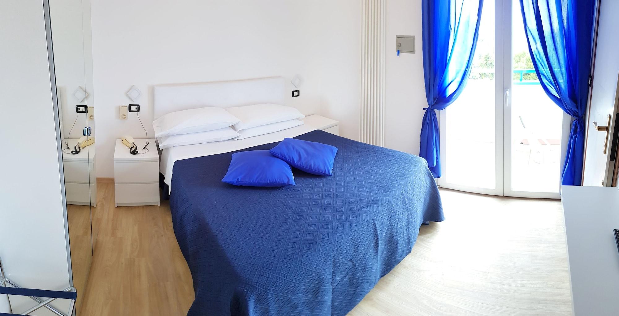 Hotel Mare Blu -- Boutique Pineto Bagian luar foto