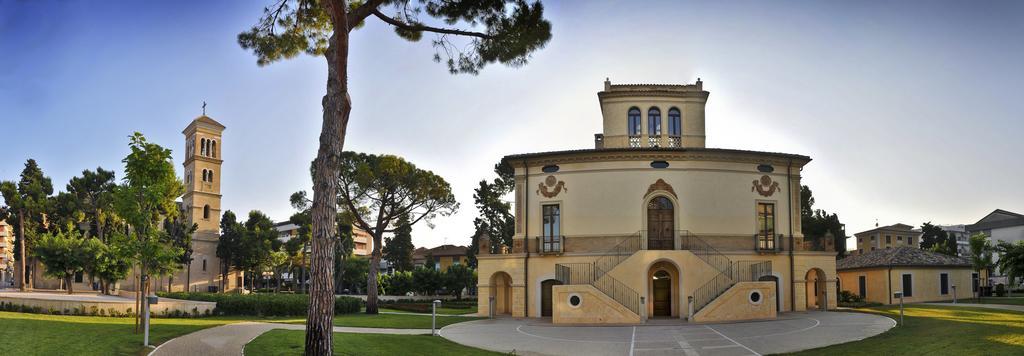 Hotel Mare Blu -- Boutique Pineto Bagian luar foto