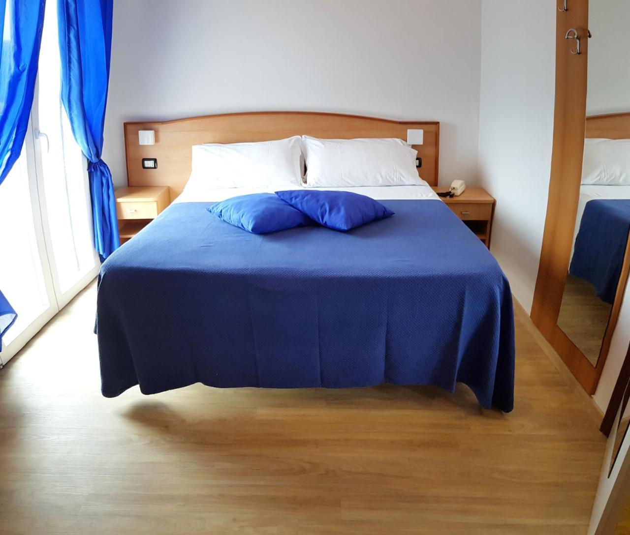 Hotel Mare Blu -- Boutique Pineto Bagian luar foto